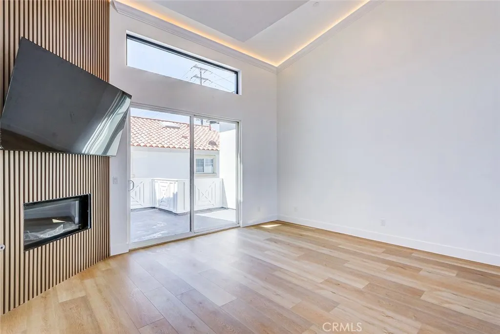 2604 Grant Avenue B, Redondo Beach, California 90278 home-pic-11